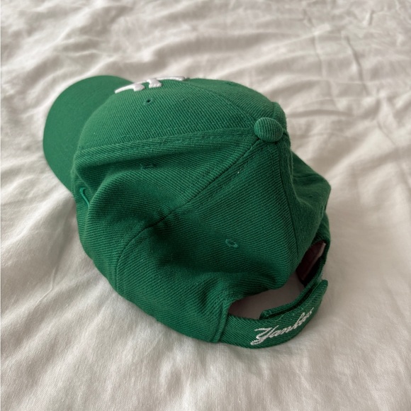 Nike Green Yankee Adjustable Cap One Size - Picture 4 of 4